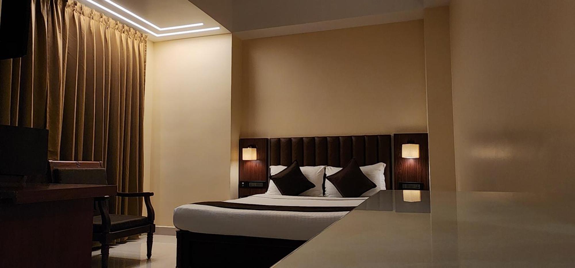 Hotel Arcadia Kottayam Buitenkant foto