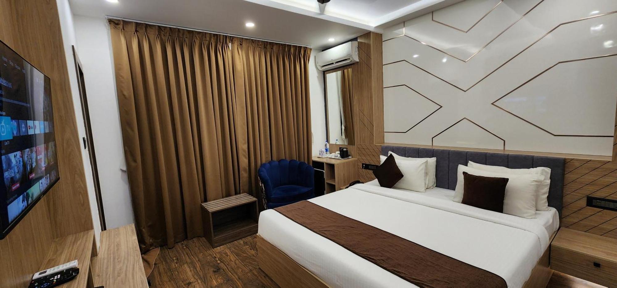 Hotel Arcadia Kottayam Buitenkant foto