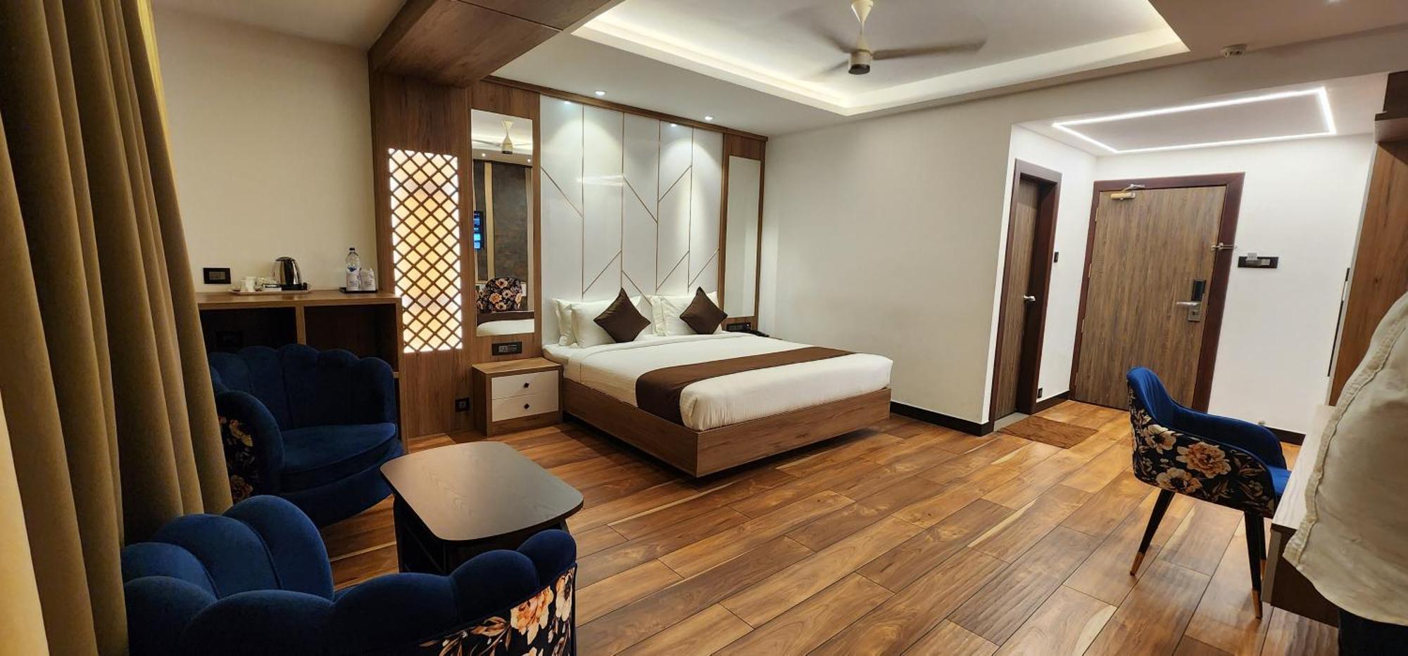 Hotel Arcadia Kottayam Buitenkant foto
