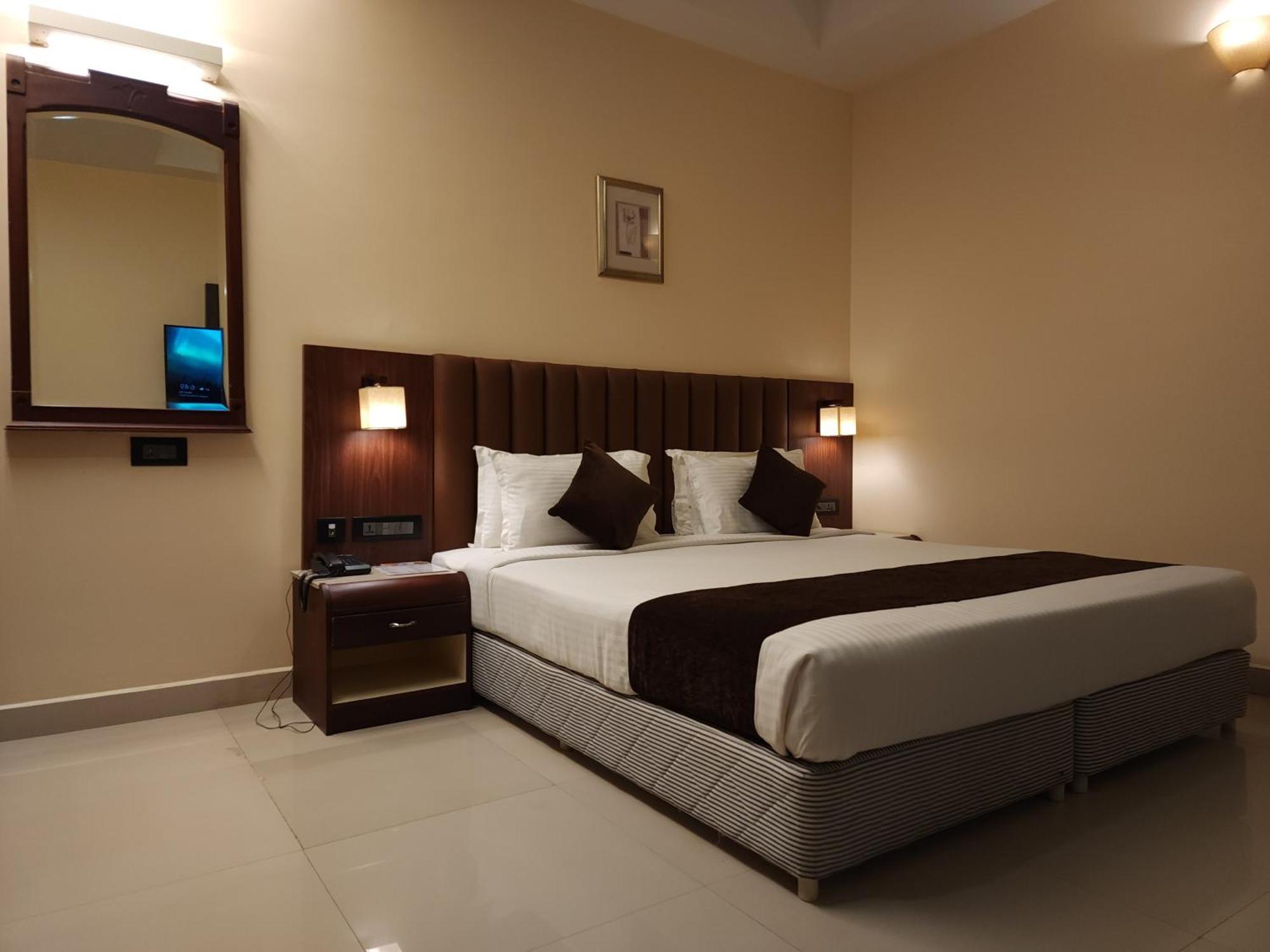 Hotel Arcadia Kottayam Buitenkant foto