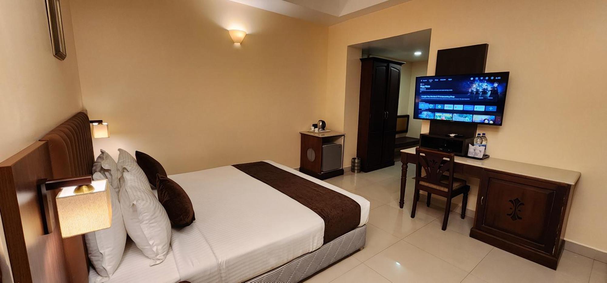 Hotel Arcadia Kottayam Buitenkant foto